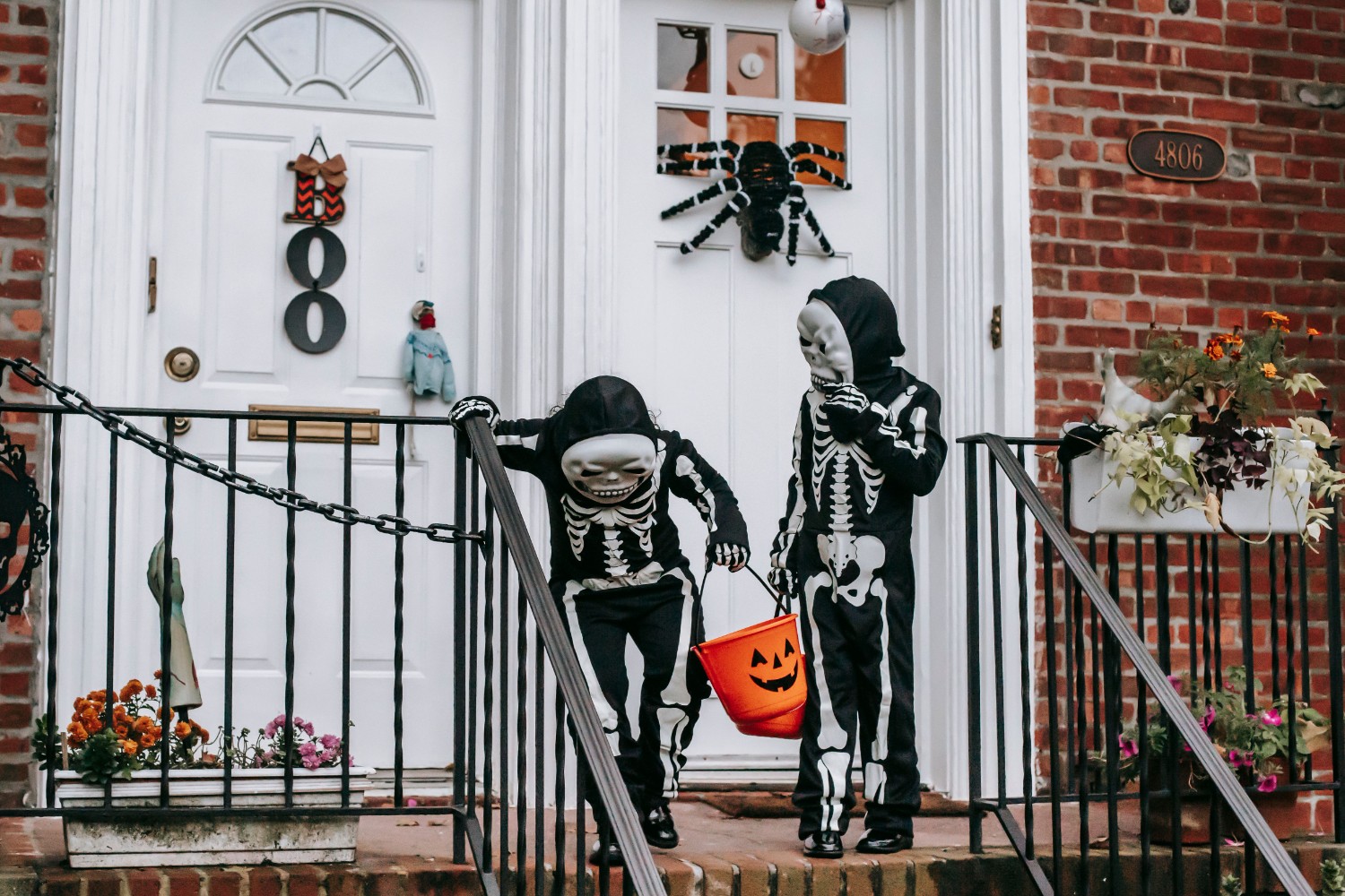 Spersonalizowane prezenty na Halloween: Kompleksowy przewodnik, jak uszczęśliwić dzieci