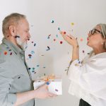 Jaki prezent podarować mężczyźnie urodzonemu we wrześniu? 10 personalizowanych pomysłów na niespodziankę